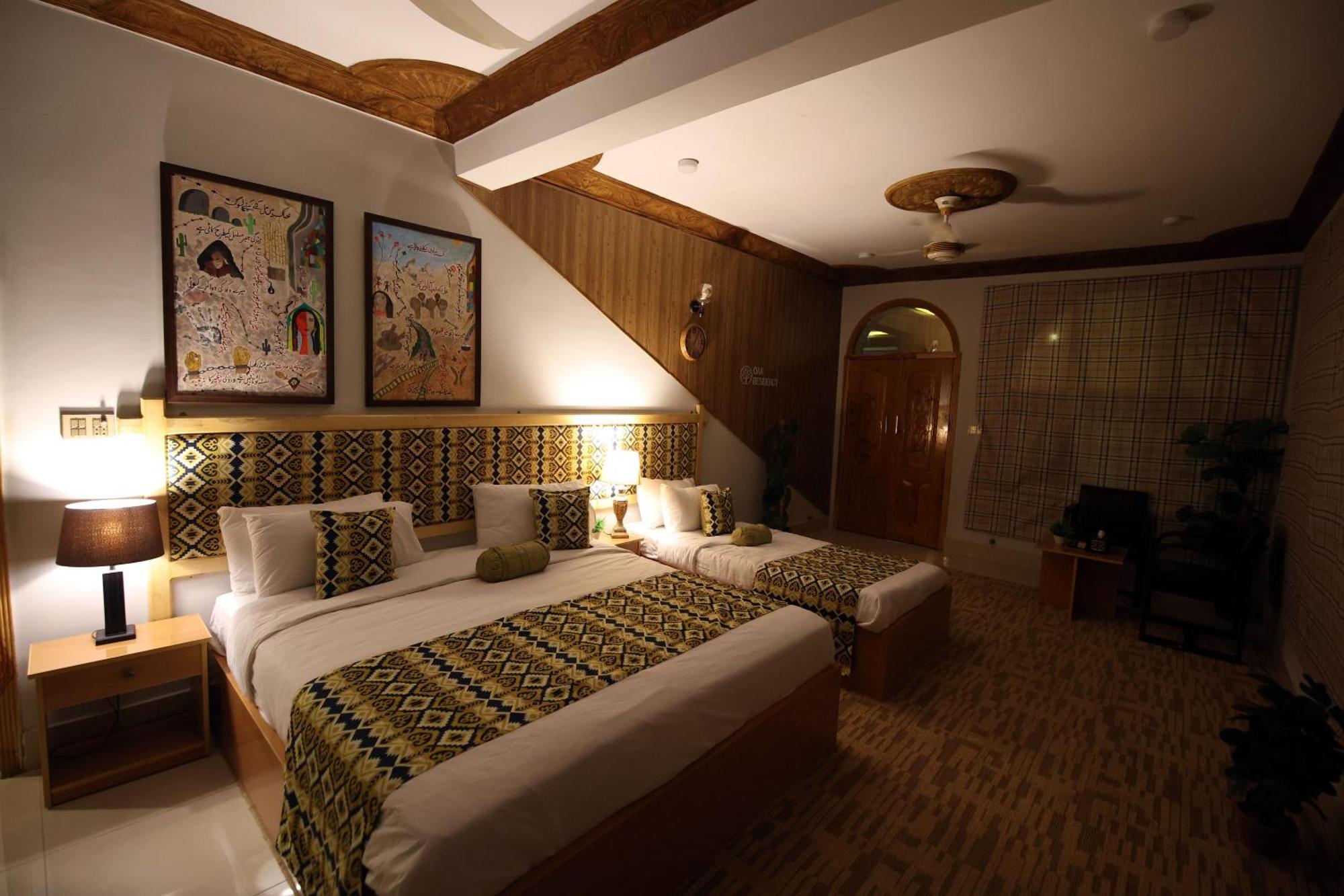 Hotel Oak Residency Gilgit Exterior foto
